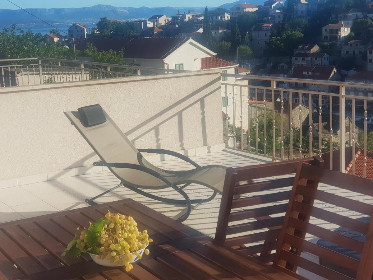 New Apartment With Panoramic View 斯托莫斯卡 外观 照片