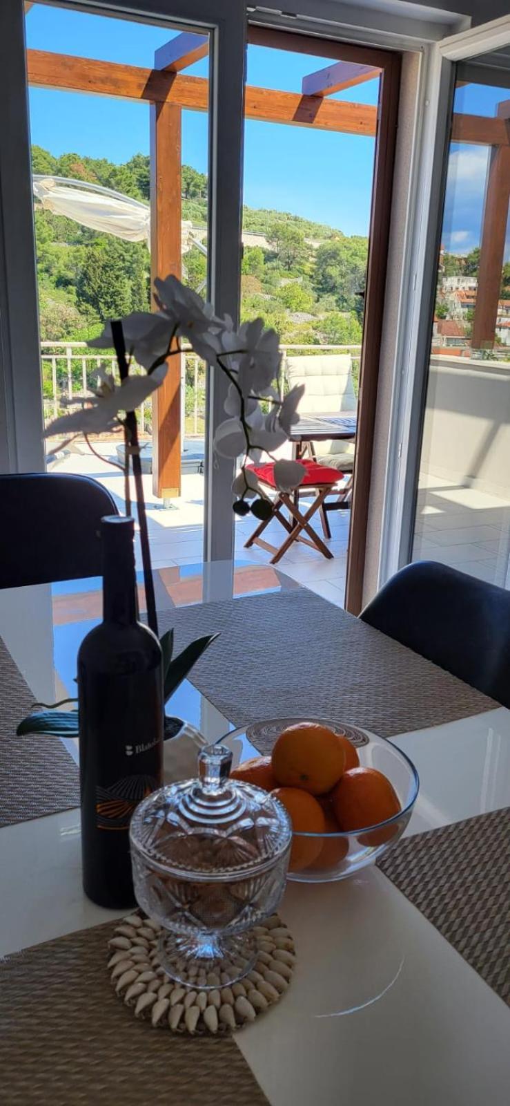 New Apartment With Panoramic View 斯托莫斯卡 外观 照片