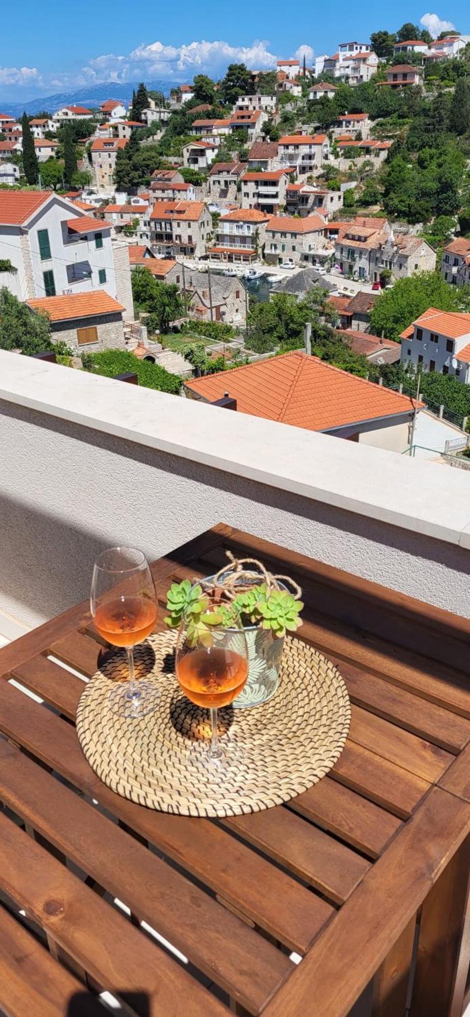 New Apartment With Panoramic View 斯托莫斯卡 外观 照片